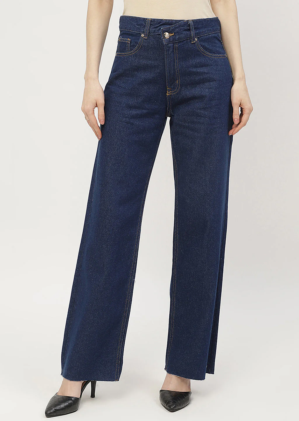 Madame Highly Washed Blue Wide Leg Jeans - Image 2