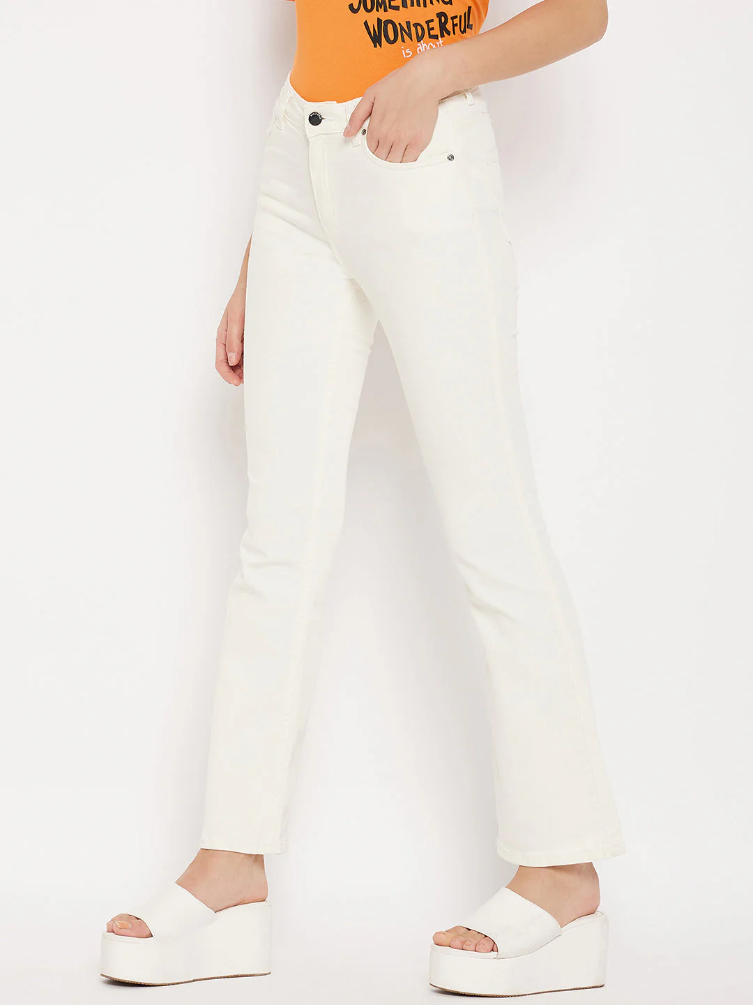 Madame Mid-Rise Flared White Jeans - Image 3