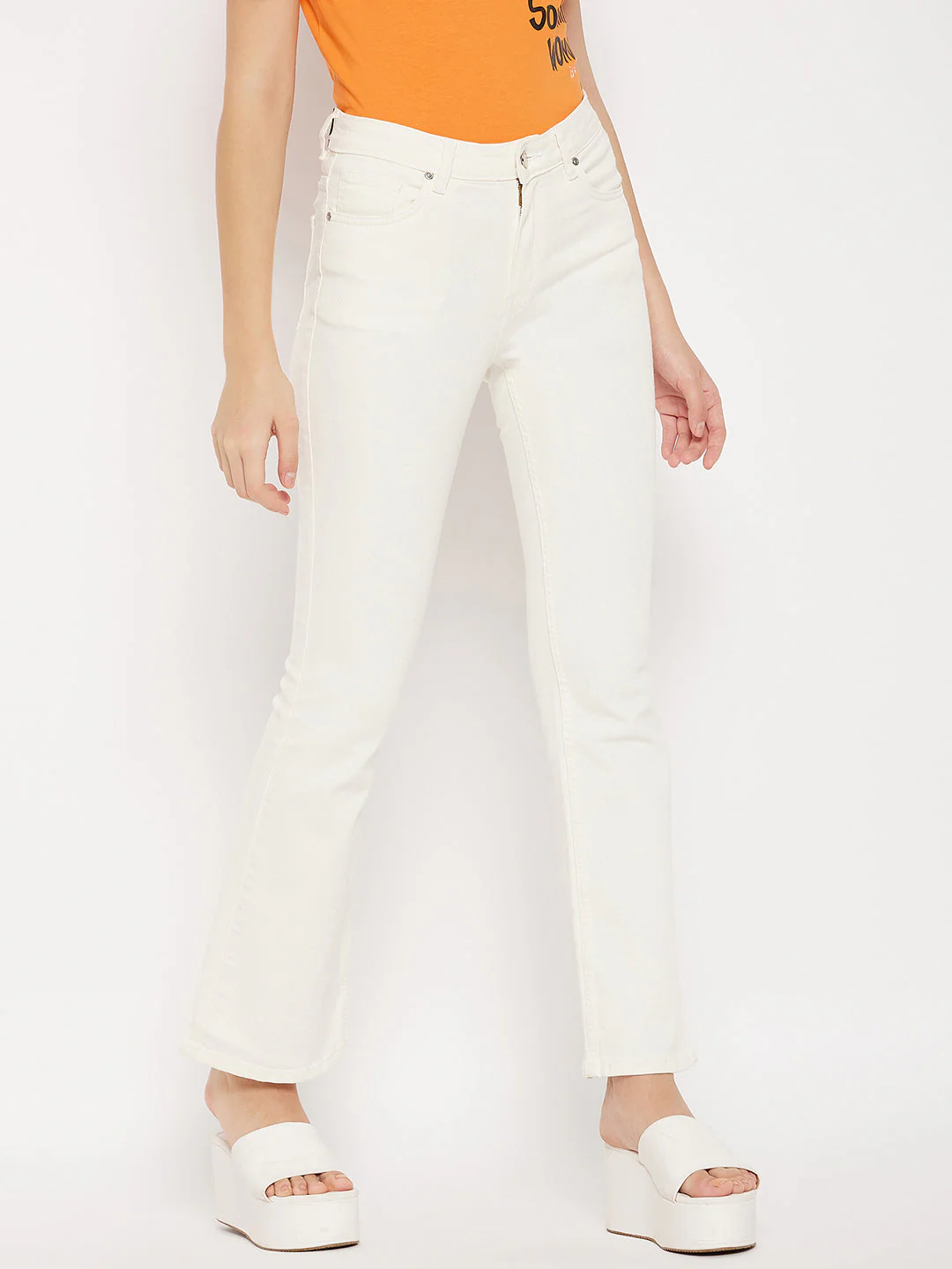 Madame Mid-Rise Flared White Jeans - Image 4