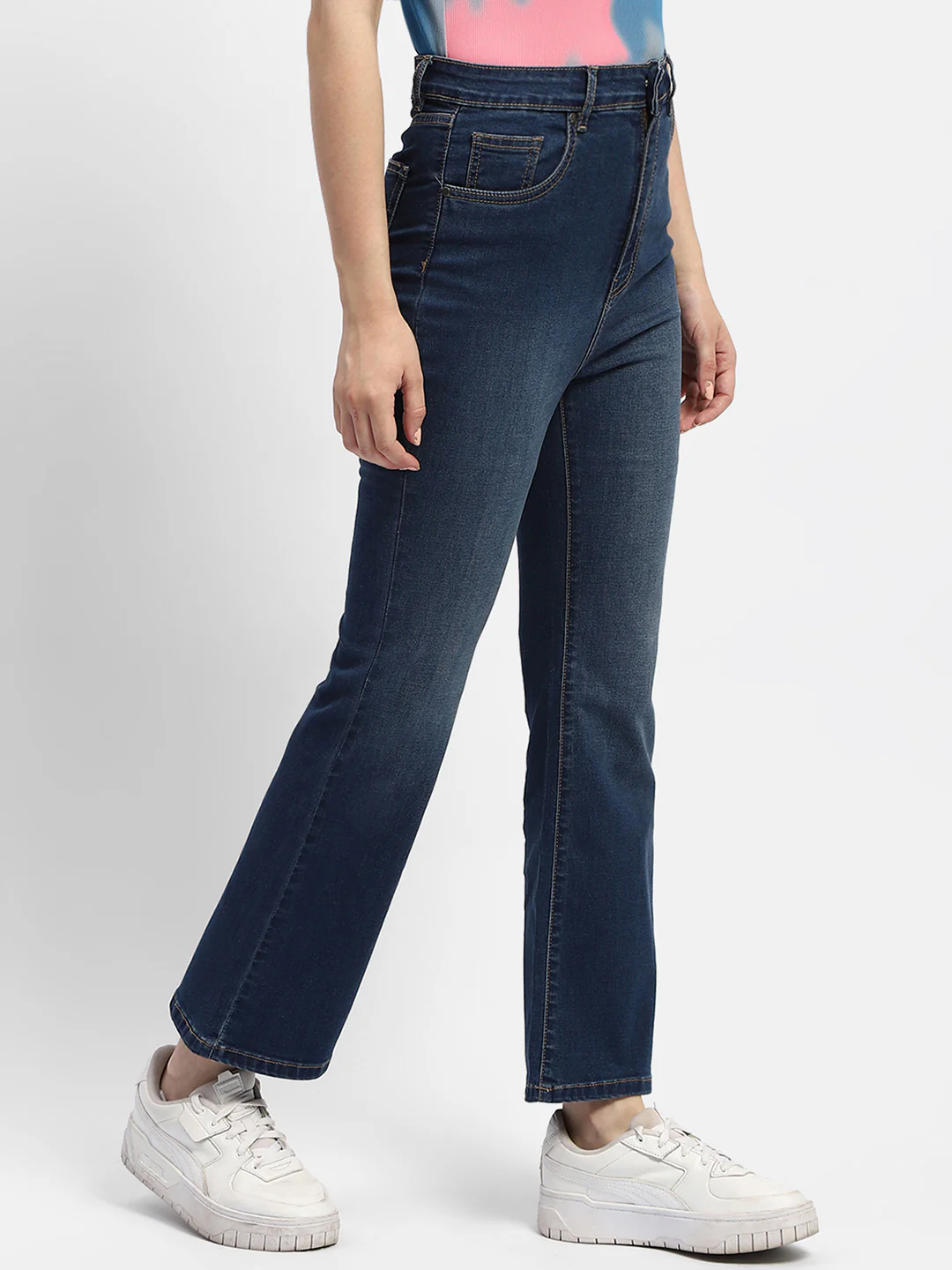 Madame Mid Rise Blue Flared Jeans - Image 3