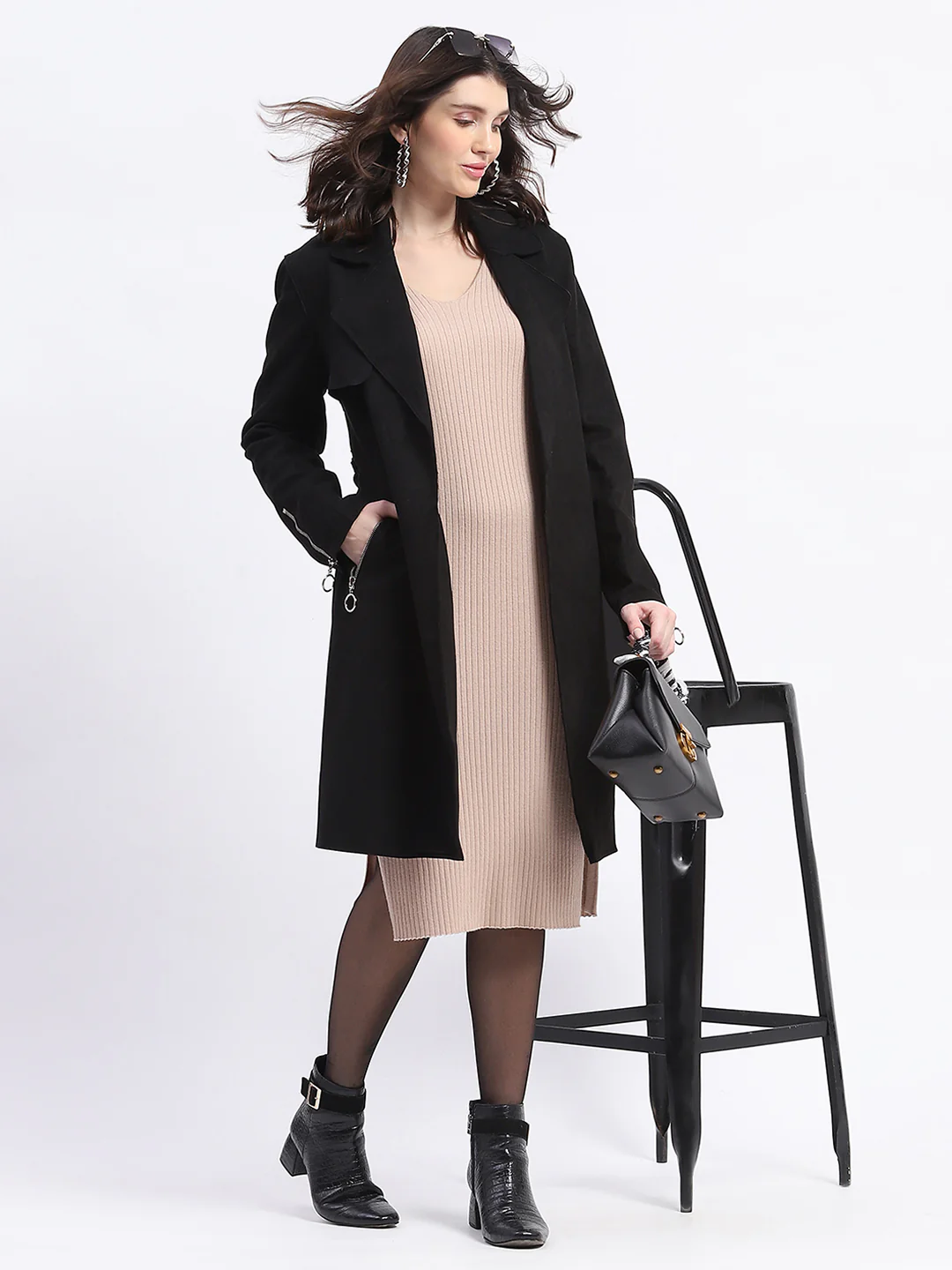Madame Metal Zip Raw Edge Detailed Solid Black Trench Coat - Image 2