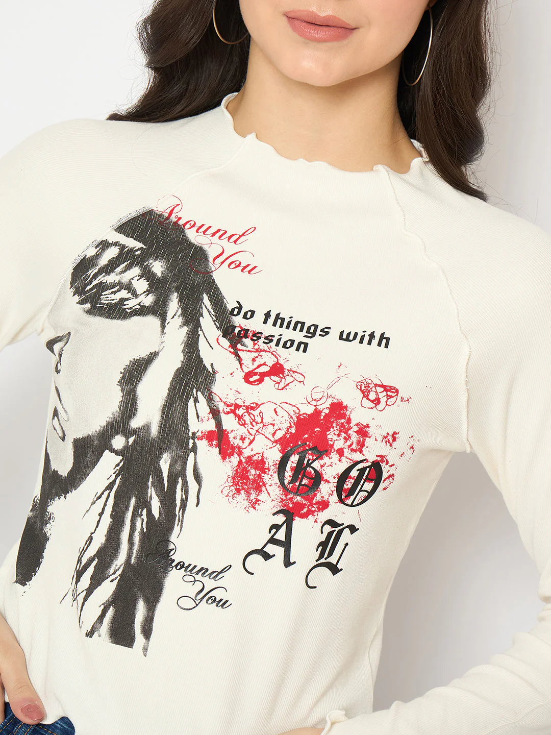 Madame Graphic Print Raglan Sleeve Off White T-shirt - Image 7