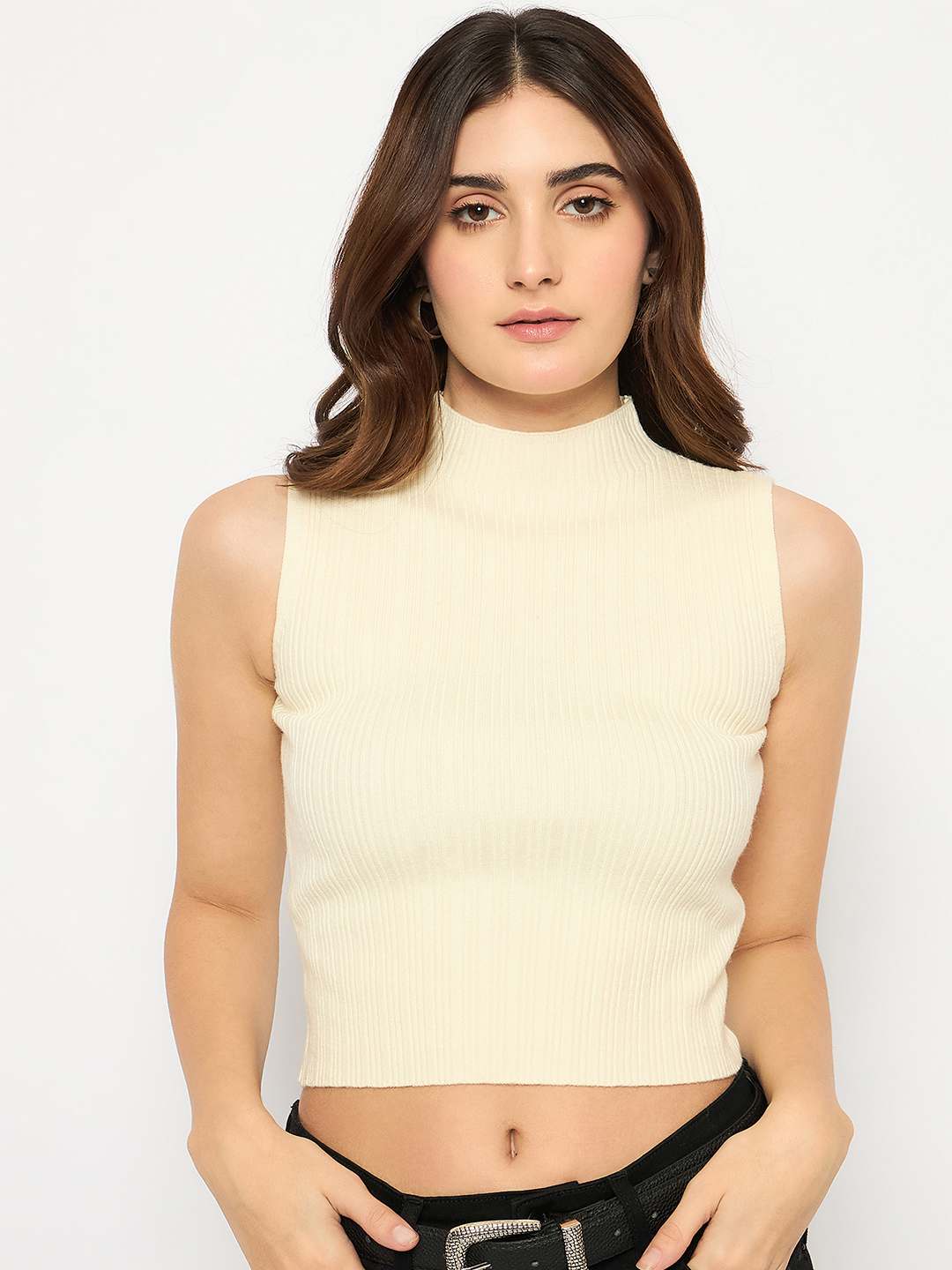 Madame Mock Neck Off White Sleeveless Sweater - Image 3