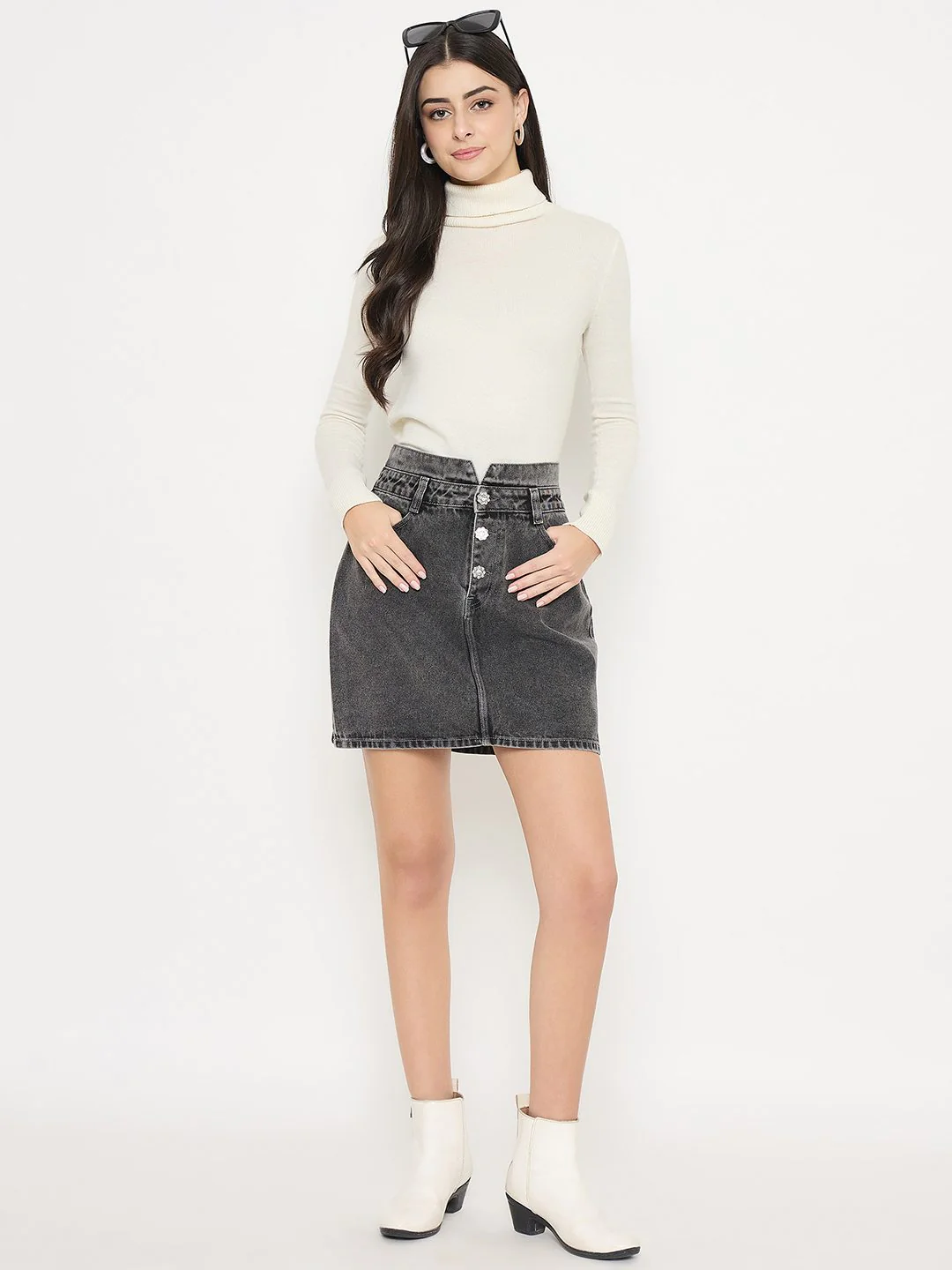Madame Embellished Gray Wash Black Mini Skirt - Image 3