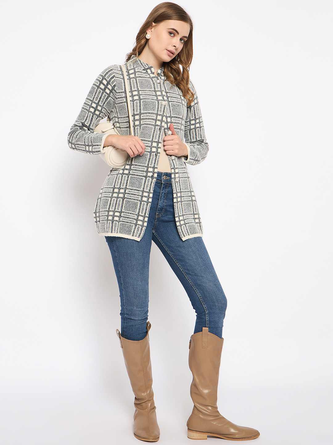 Madame Plaid Pattern Buttoned Black Cardigan - Image 2