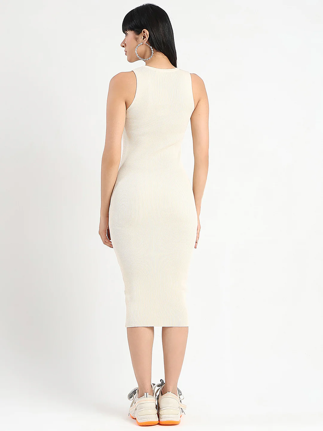 Madame Button Detail Beige Bodycon Dress - Image 4
