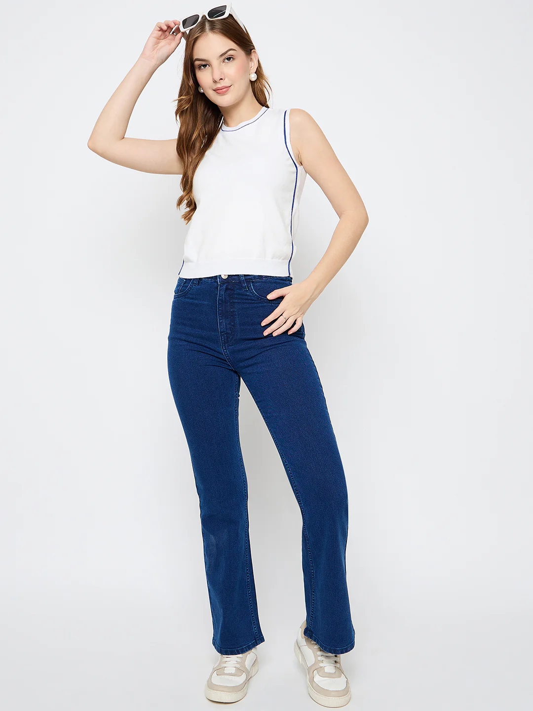 Madame Contrast Trim Sleeveless Blue Knitted Top - Image 2