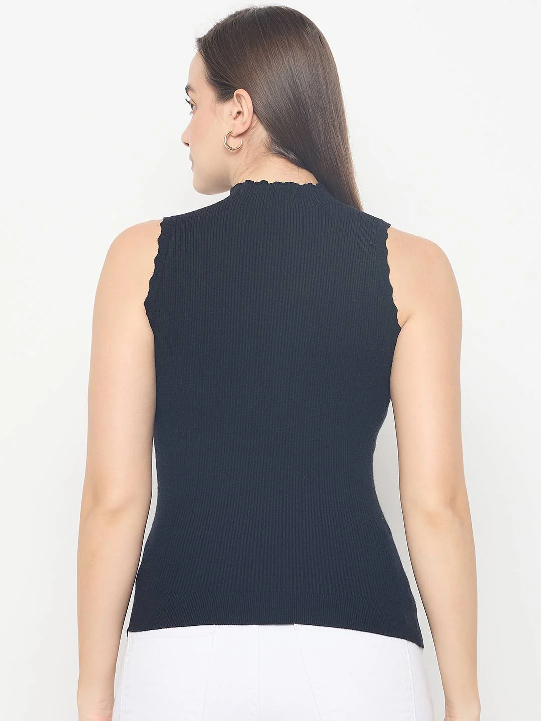 Madame Metallic Fabric Black Sleeveless Sweater - Image 6