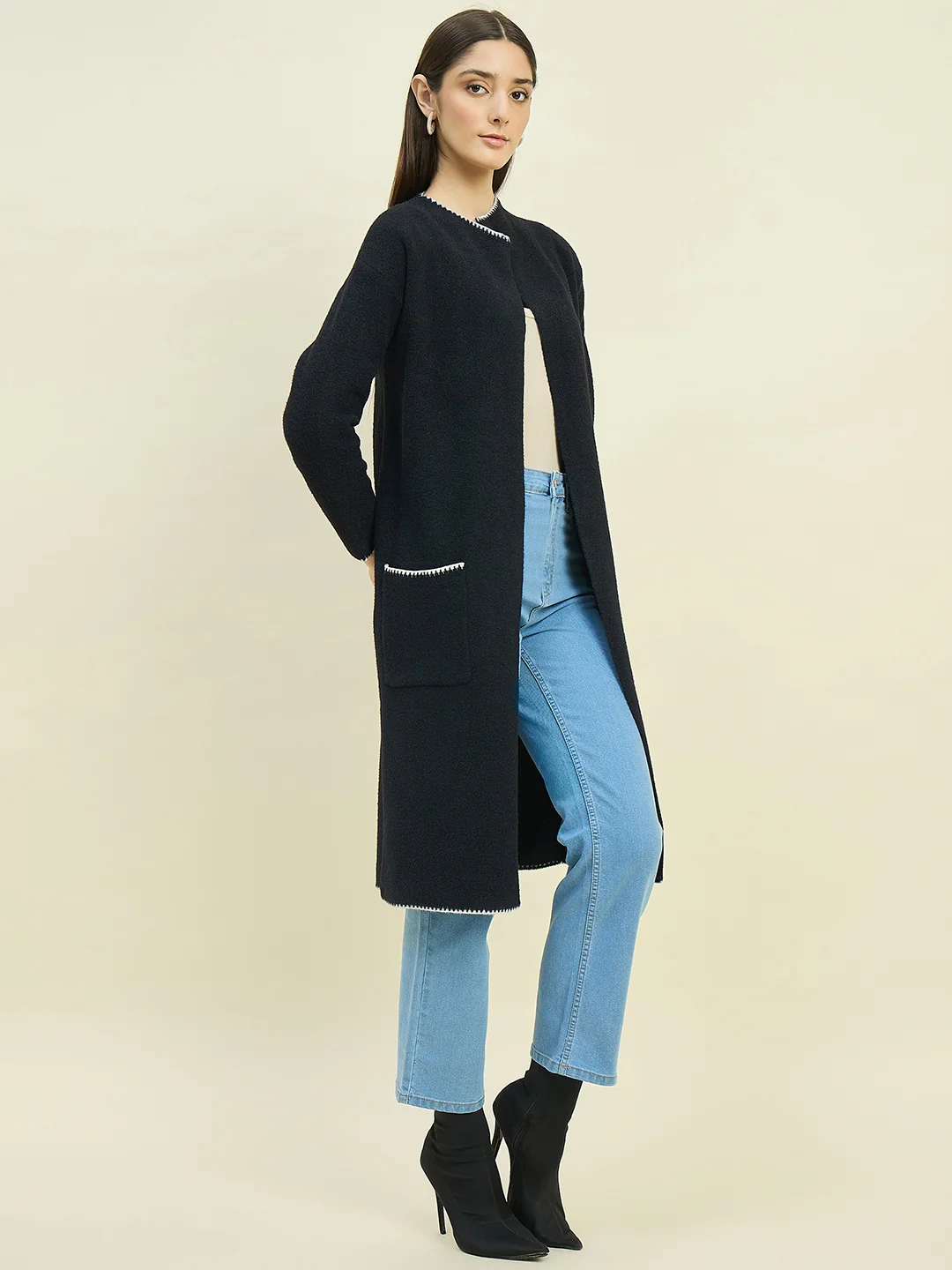 Madame Black Shrug - Image 4