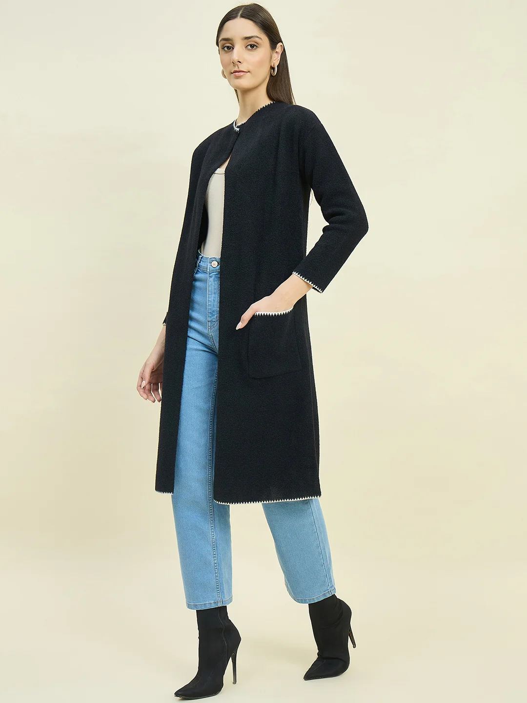 Madame Black Shrug - Image 5