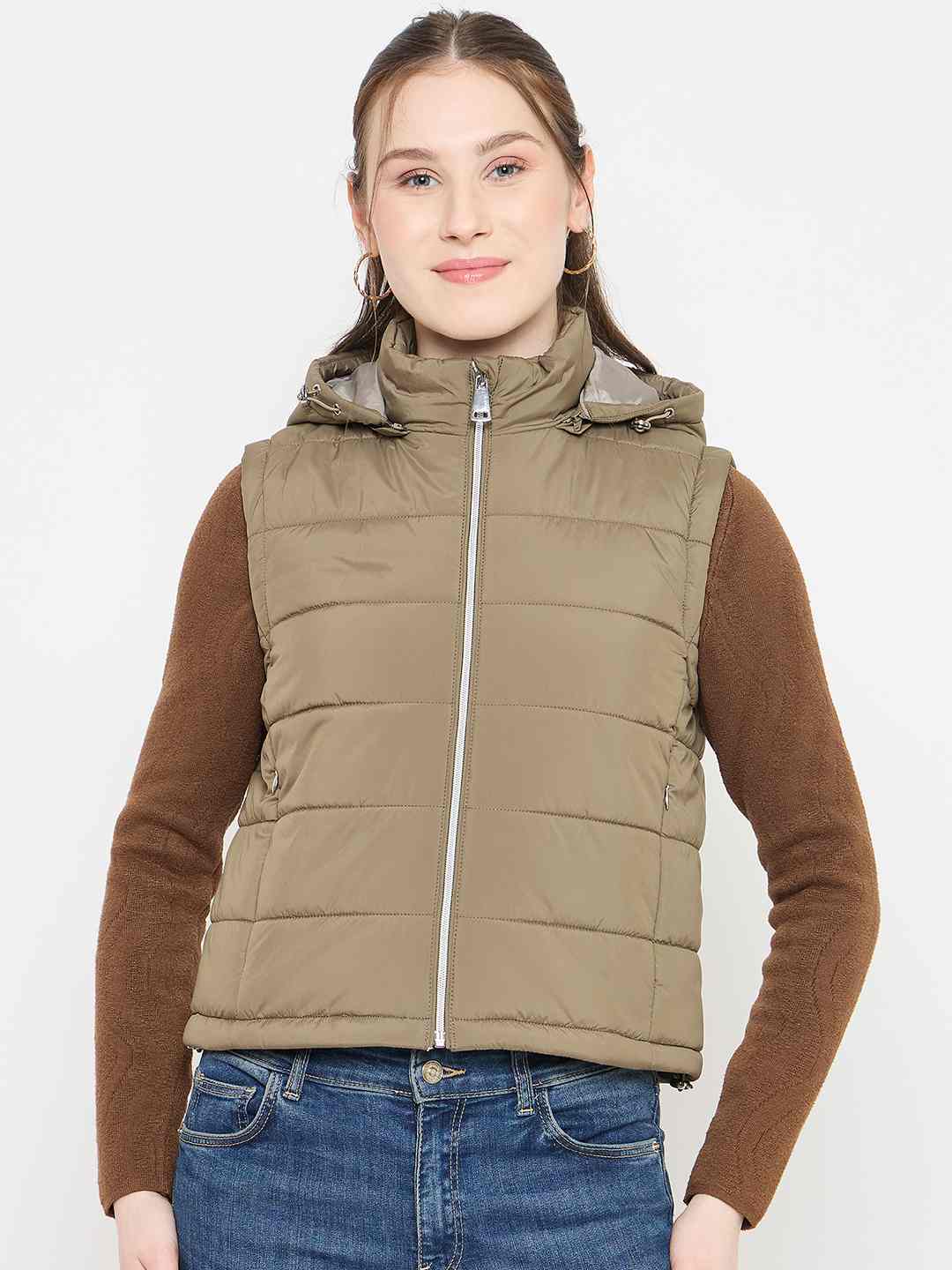 Madame Sleeveless Quilted Green Puffer Jacket - Image 3