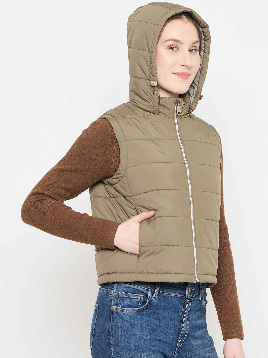 Madame Sleeveless Quilted Green Puffer Jacket - Image 4