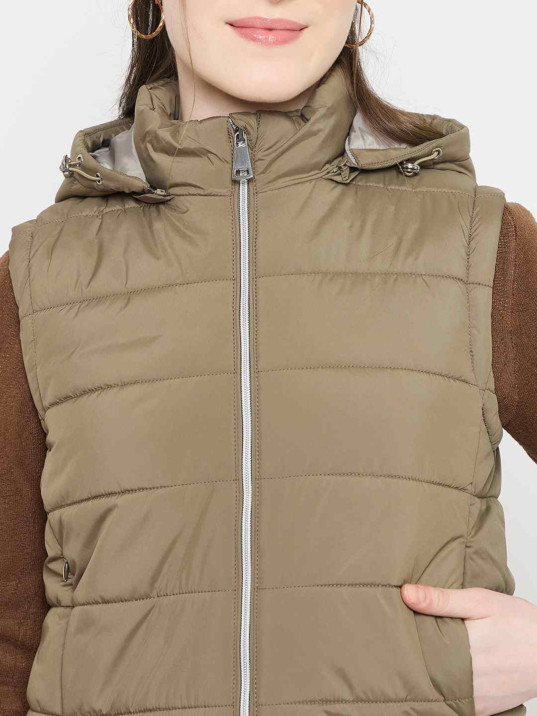 Madame Sleeveless Quilted Green Puffer Jacket - Image 7