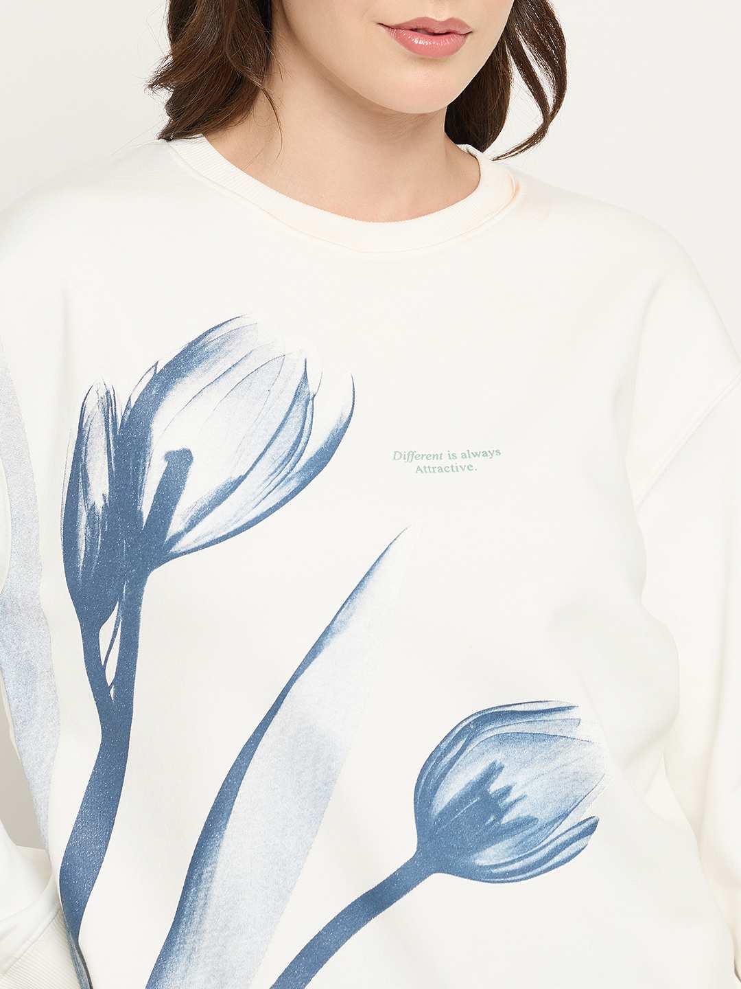 Madame Floral Print White Sweatshirt - Image 7