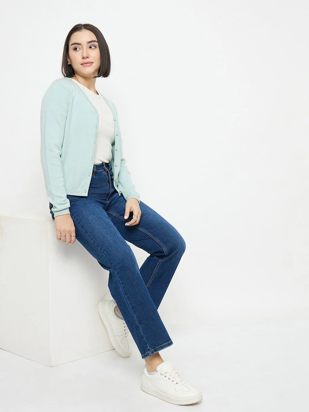 Madame Straight Fit Mid Blue Jeans - Image 3