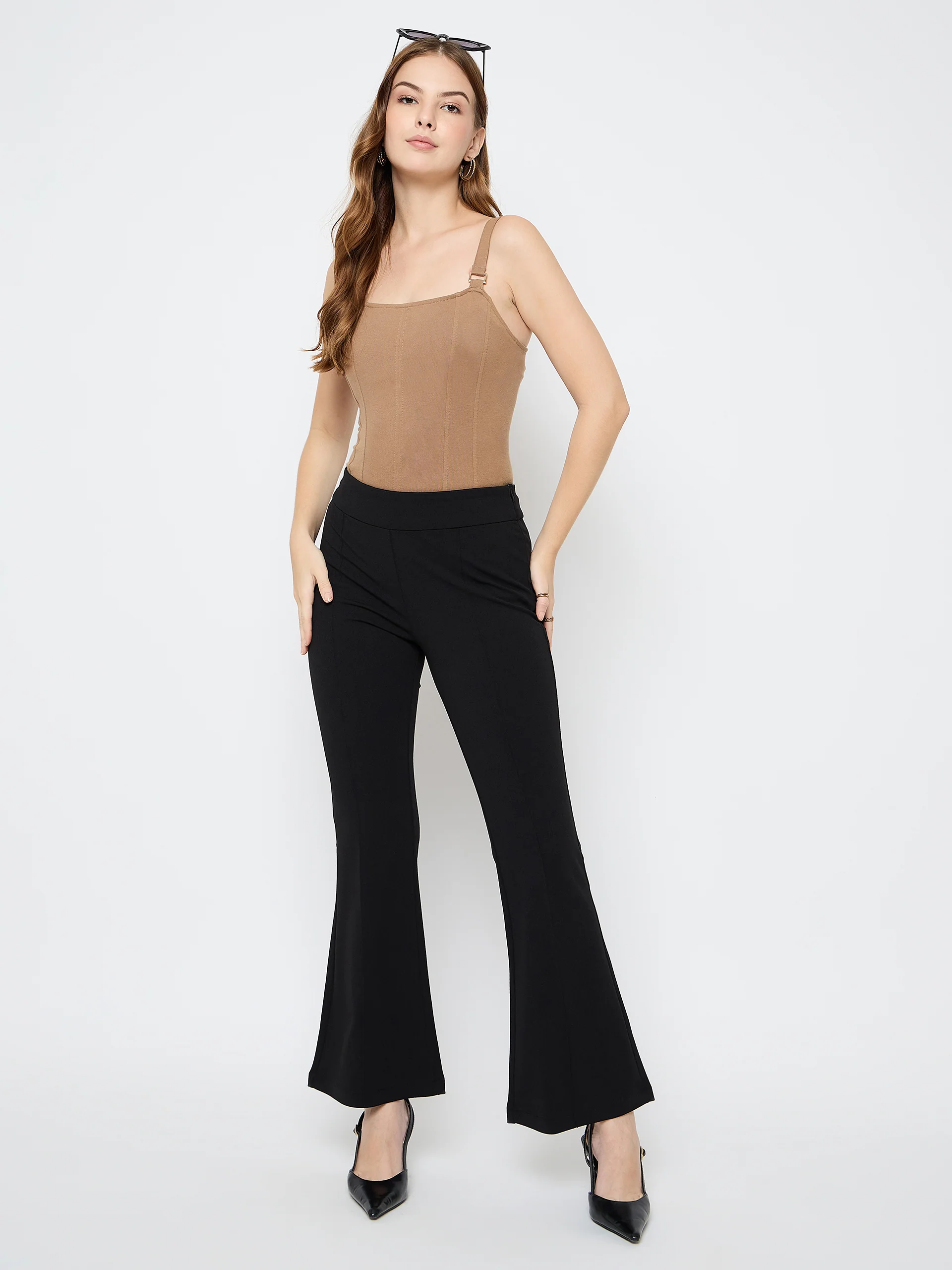 Madame Pleat Detailed Solid Black Flared Trousers - Image 2