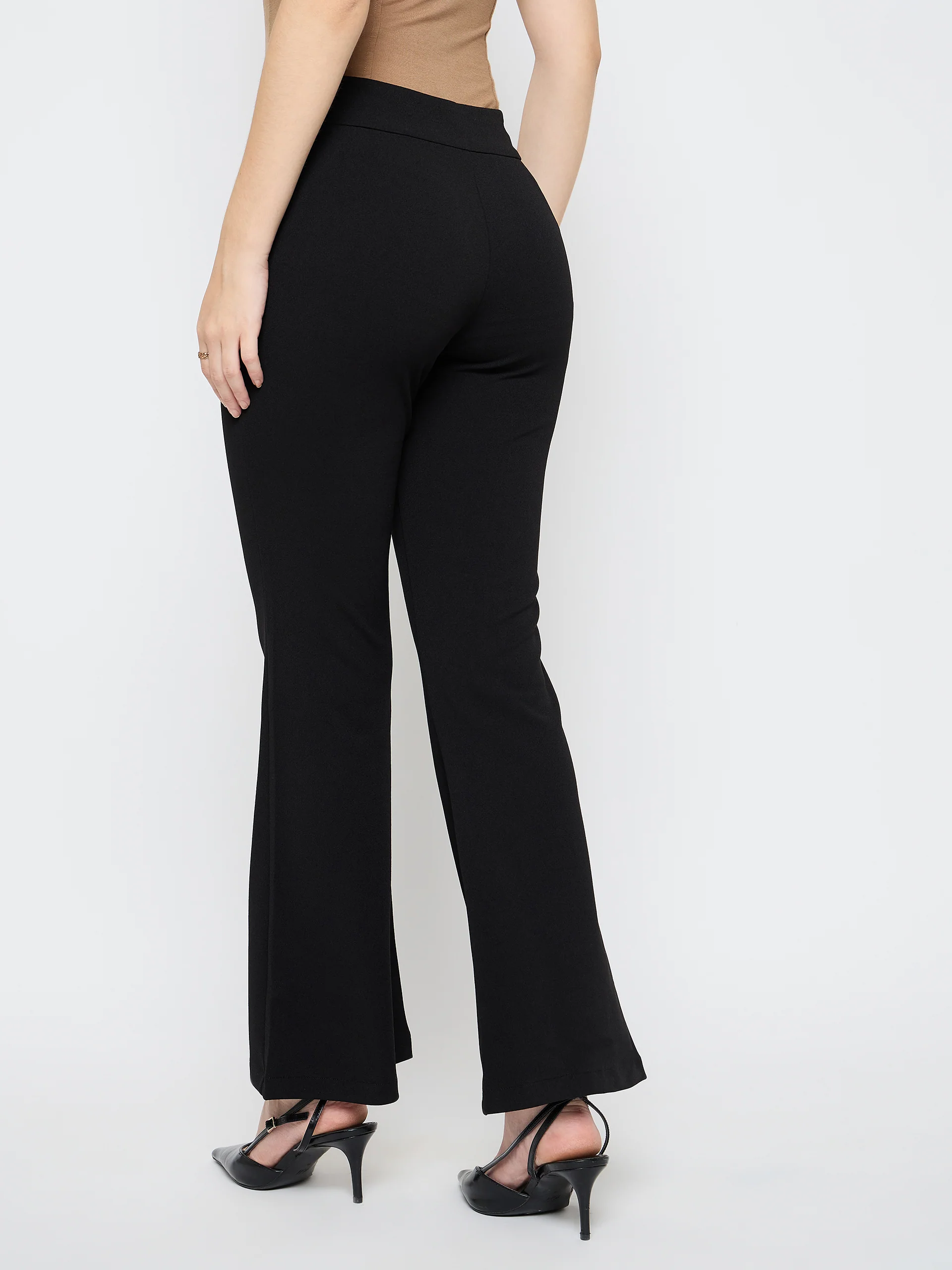 Madame Pleat Detailed Solid Black Flared Trousers - Image 5