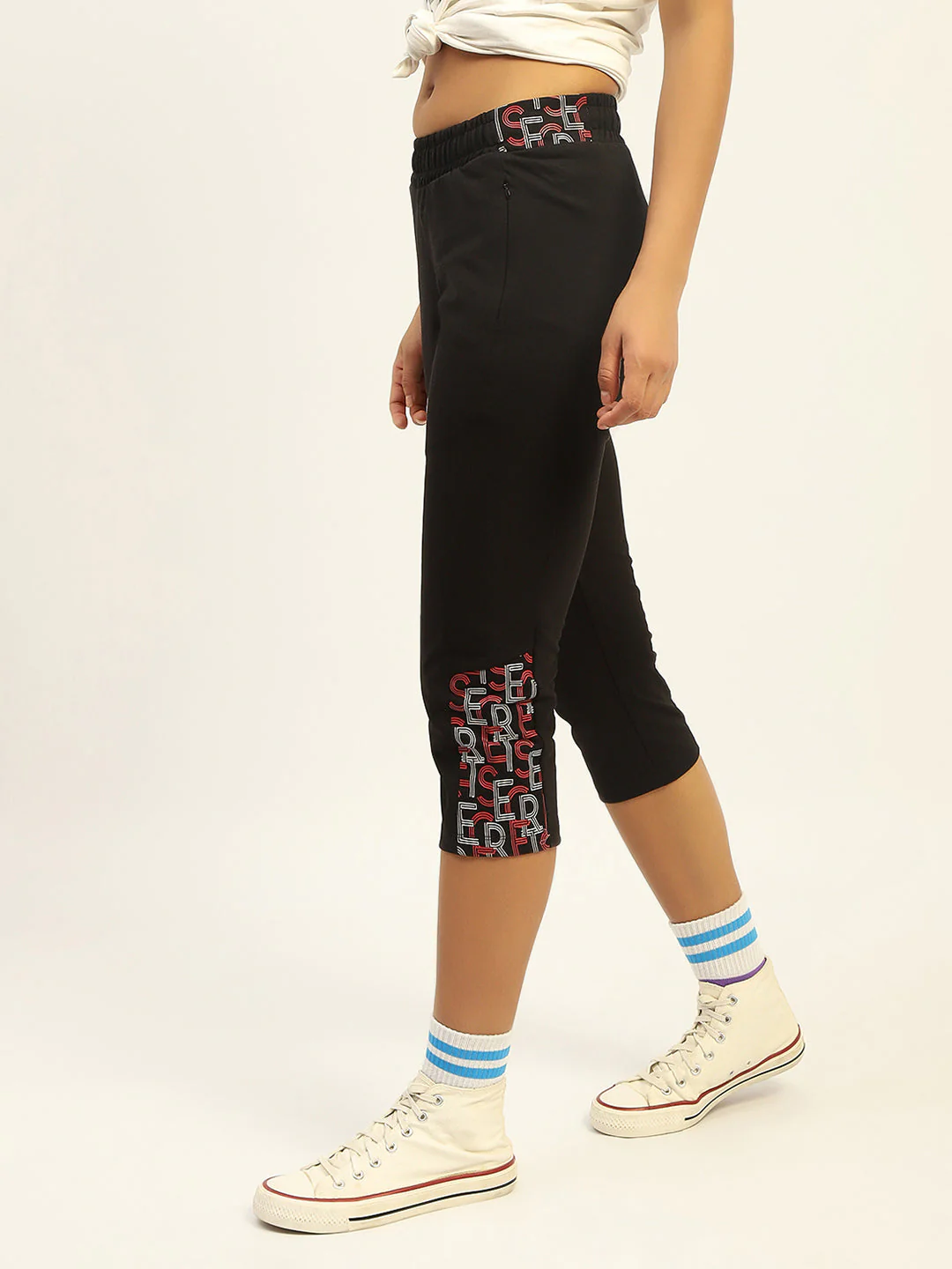mSECRET Printed Black Cotton Blend Capri - Image 4